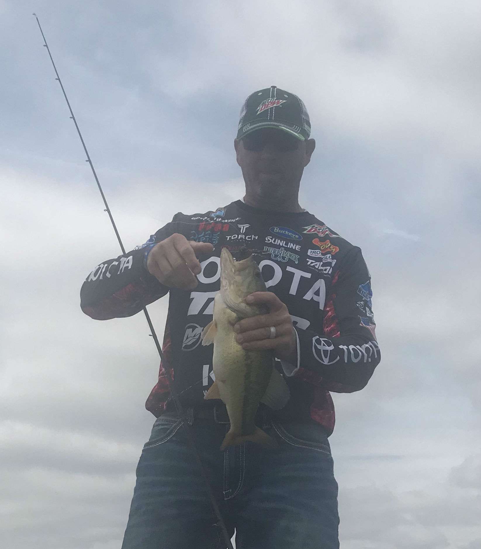 Swindle has continued to catch fish throughout the day on a slow but consistent basis. Unfortunately as evidenced by this 2 1/2-pounder, they arenât helping the overall weight. âBut it still feels good to get bites and blister âemâ says Gerald.