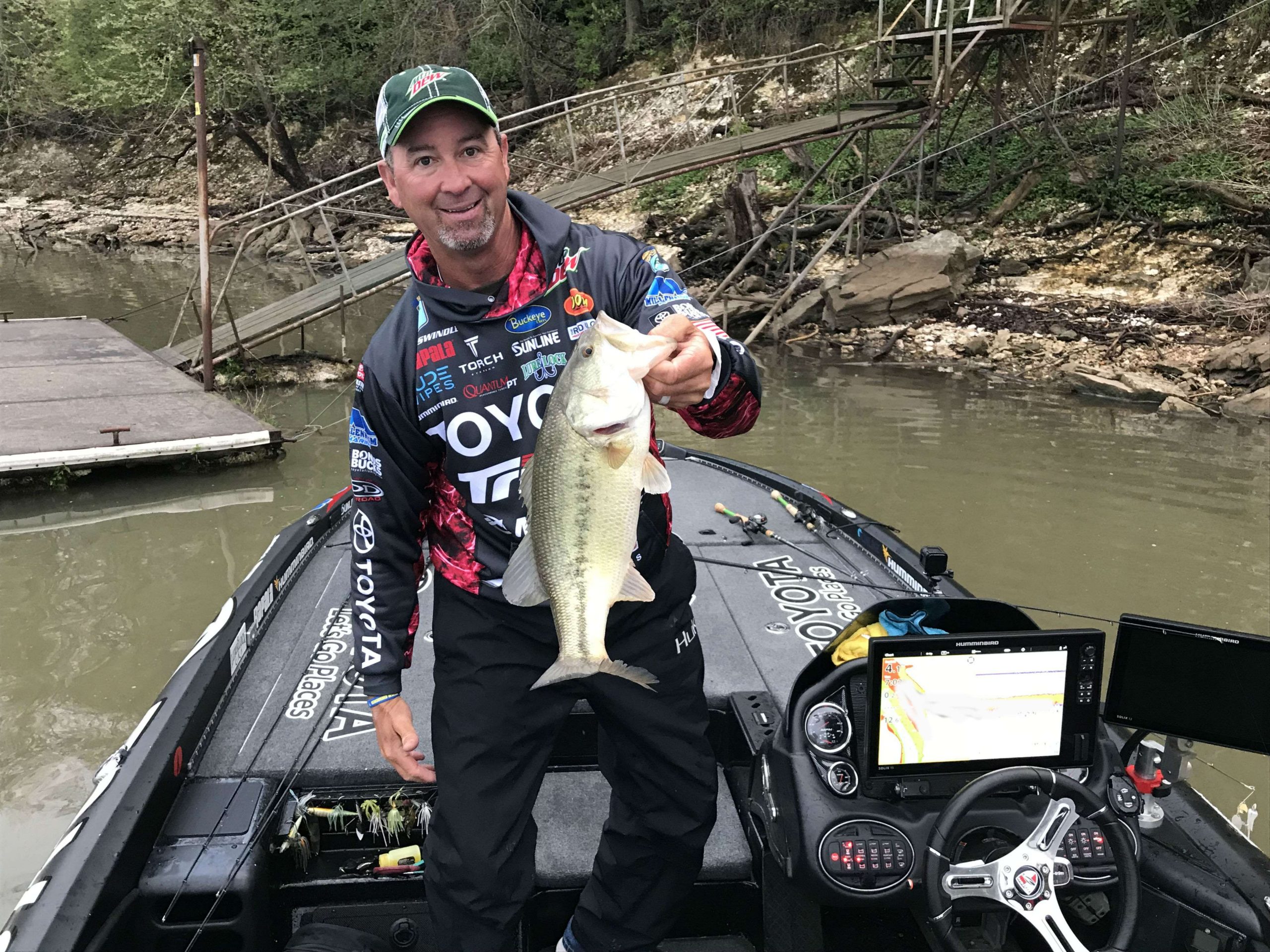 Added a 3-pounder to the live well after this one crushed his bait. Only to be met with an even more crushing hook set.  Gerald says the fish are eating this morning. PMA!