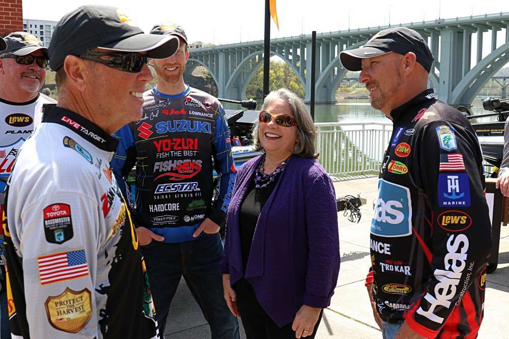 Mayor Rogero enjoyed talking fishing with the Elite anglers. From left to right thatâs John Murray, David Walker, Brandon Card and Wesley Strader. 
