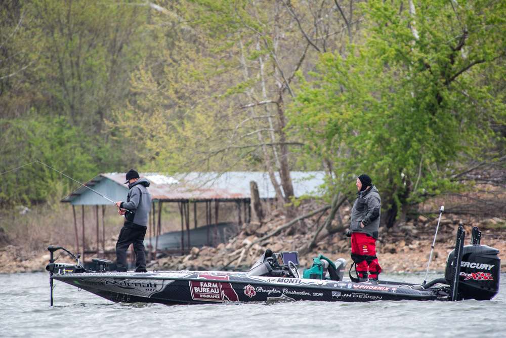 Catch up with the Elites as they wrap up Day 1 on Grand Lake.