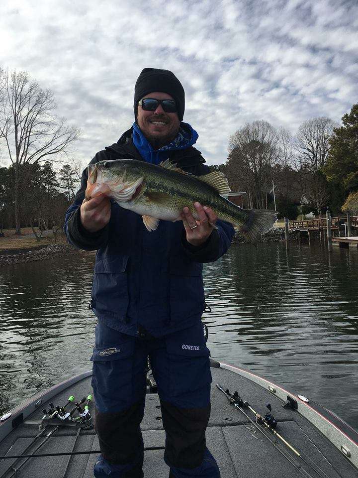 Philip McClung Jr at Lake Norman with a 5.80l caught on a Custom Wiggle Wart from PsychoFish lures. He wrote, 