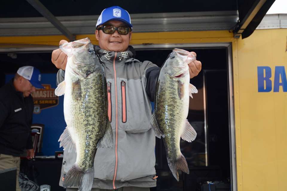 Yuan Liu of CSU East Bay with 17 pounds for the day. 
