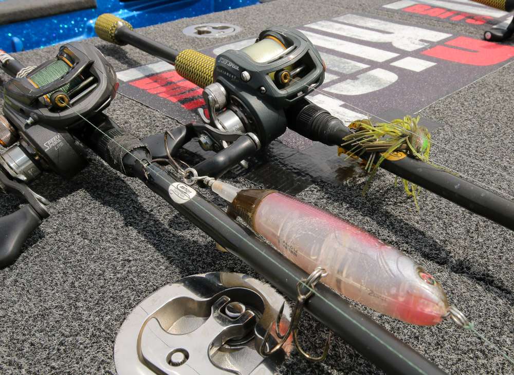 He also used a 1/2-ounce Riot Baits Minima designed as a finesse sized flipping jig. He added a 2.4-inch Riot Baits The Tantrum small profile trailer specifically made for the jig. 
