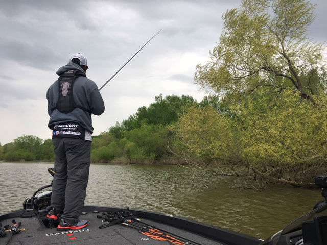 Mark Daniels, Jr. has made two culls this morning increasing his weight by roughly 1 pound. He is on fish but canât get a big bite. The day is young and there is not a lot of pressure in the area. 