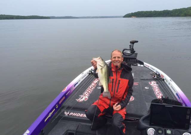 Aaron Martens culls up yet again with another nice Kentucky Lake largemouth.