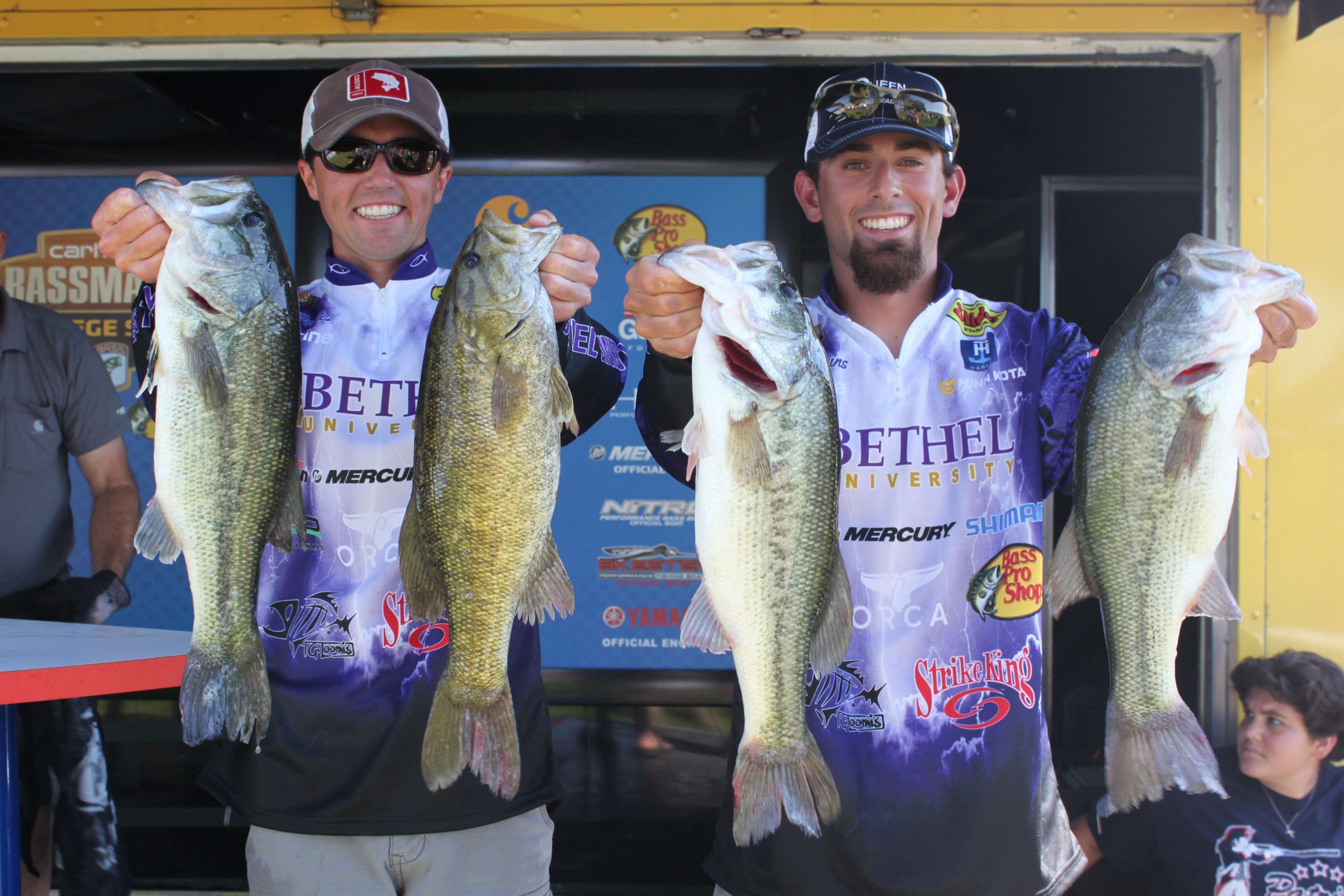 And thereâs our Day 1 leaders. Bethelâs Cully Scroggins and Nathon Portch had a handsome limit of five bass (three largemouth, two smallmouth) that weighed 17-7.