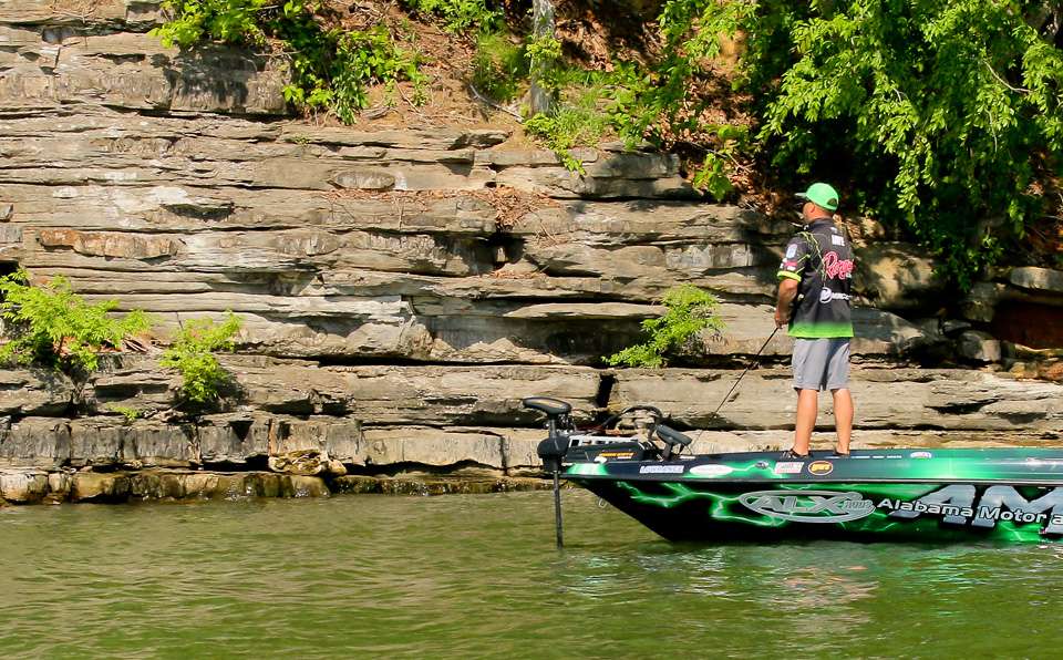 Go on the water with Kelley Jaye on Day 4 of the 2018 Berkley Bassmaster Elite at Kentucky Lake presented by Abu Garcia.