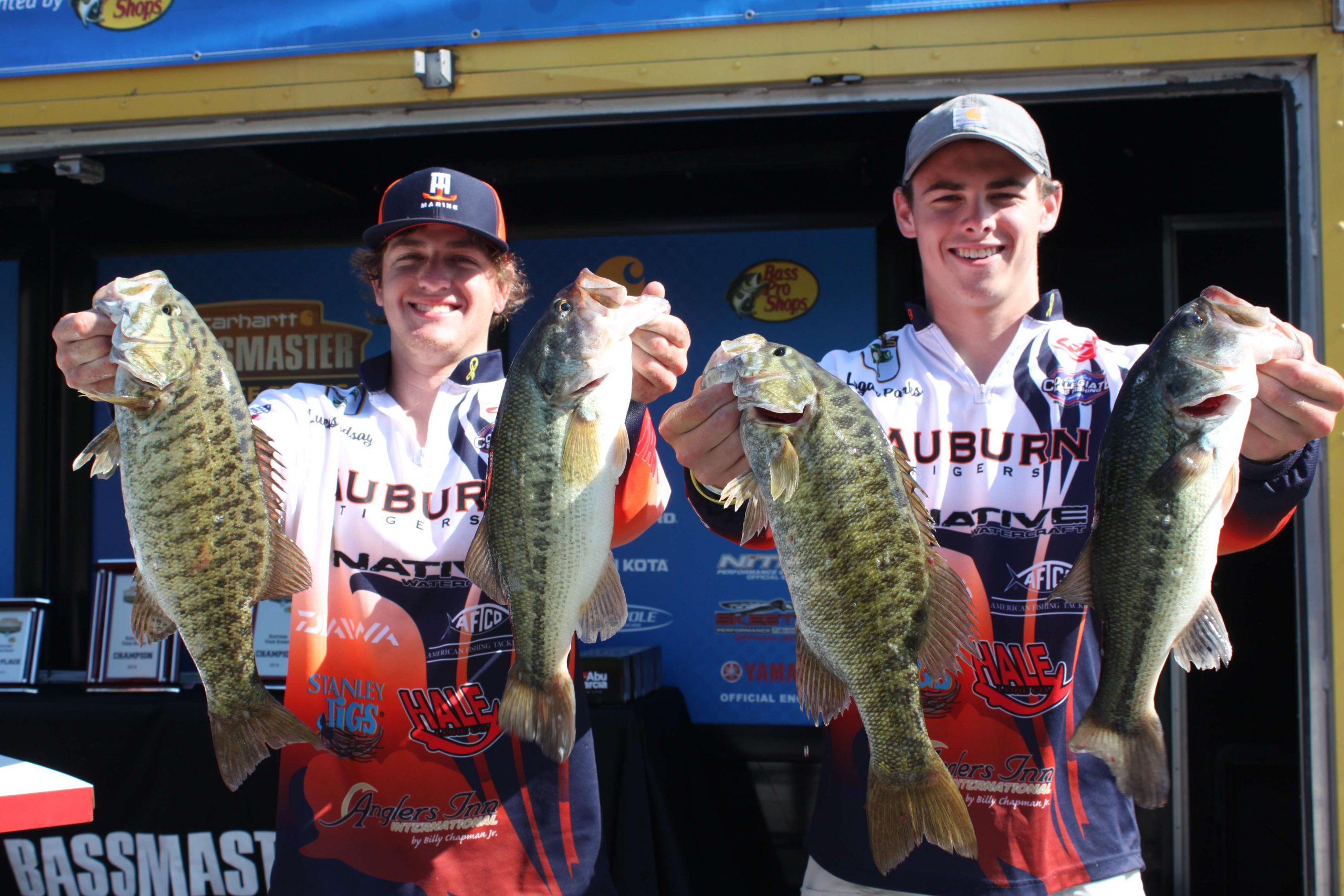 Logan Parks and Lucas Lindsay of Auburn University placed sixth with 39-15.
