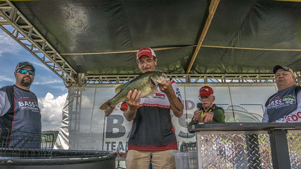The River Rocks Plantation Big Bass paid $1,000 to the winner and $500 to second place.  This 7.94 largemouth took the runner-up spot.
