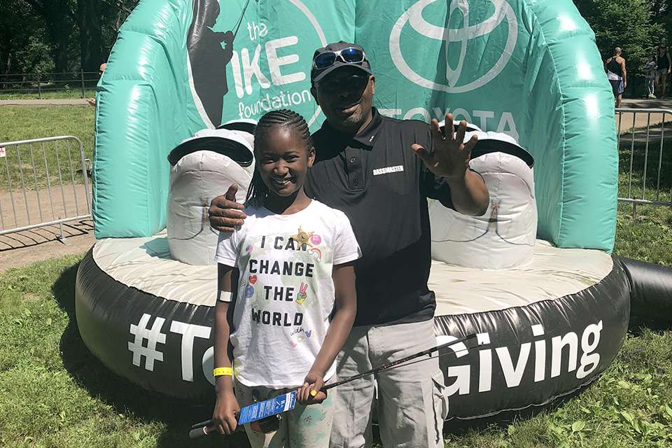 Great Falls B.A.S.S. Nation club member David Fletcher taught hundreds of New York area kids to cast. The kids who learned casting skills well enough to hit their target took home a brand new rod and reel combo. 