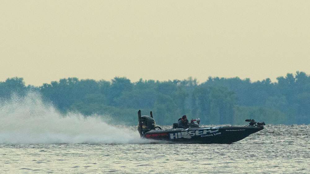 Follow up with Cliff Pace as tackles Day 2 of the 2018 Bassmaster Elite at Mississippi River presented by Go RVing.