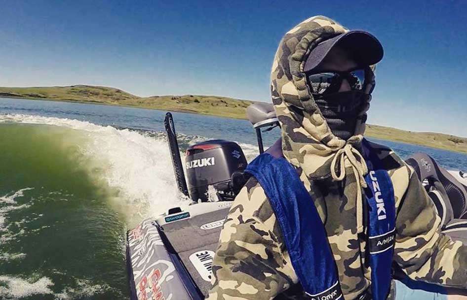 As he cruised around, he came to the conclusion that âLake Oahe is insanely unique and very secluded â¦ with zero cell service and rarely a boat in sight.â Uh-oh. That doesnât bode well for Bassmaster LIVE.