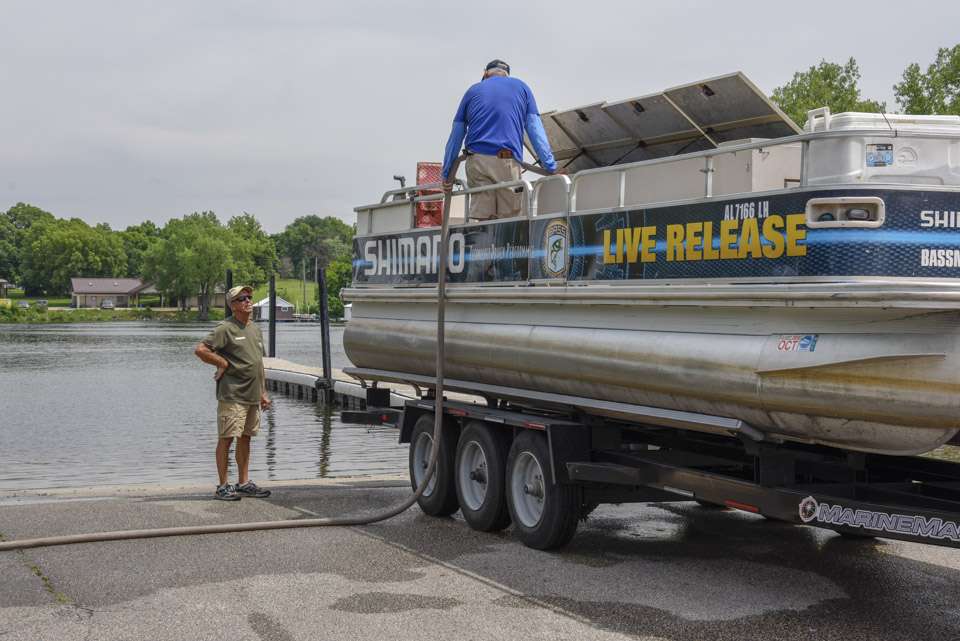 Take a look behind the scenes on Day 2 of the 2018  Bassmaster Elite at Mississippi River presented by Go RVing. 