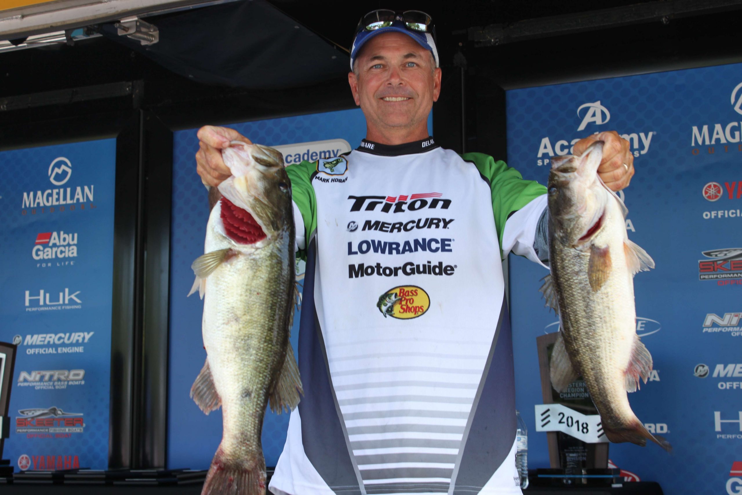And how about Mark Hogan? Fresh off winning a team championship with Team Delaware a day earlier, Hogan is all smiles Friday with a tournament best 15-9 limit. That gave him a 31-15 total for the tournament. The fish on the left weighed 5-4.