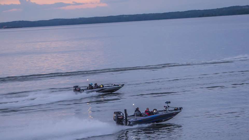 385 teams of registered Triton owners (of any year model) hit the water.