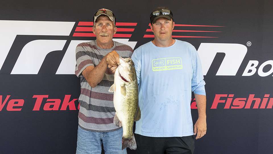 Catching big bass is part of the fun too. Hereâs the 8.88 largemouth caught by the team of Brian and David Grigsby. They earned $1,000 for the honor.