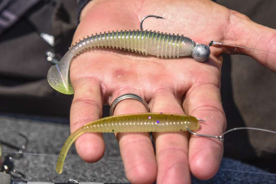 A 4-inch Yamamoto Shad Shape Worm, No. 1 Gamakatsu Split Shot/Drop Shot Hook, and 1/4-ounce weight comprised the drop shot. Ehrler also used a 3.8 Keitech Swing Impact FAT swimbait on 3/8-ounce ball head jig. 
