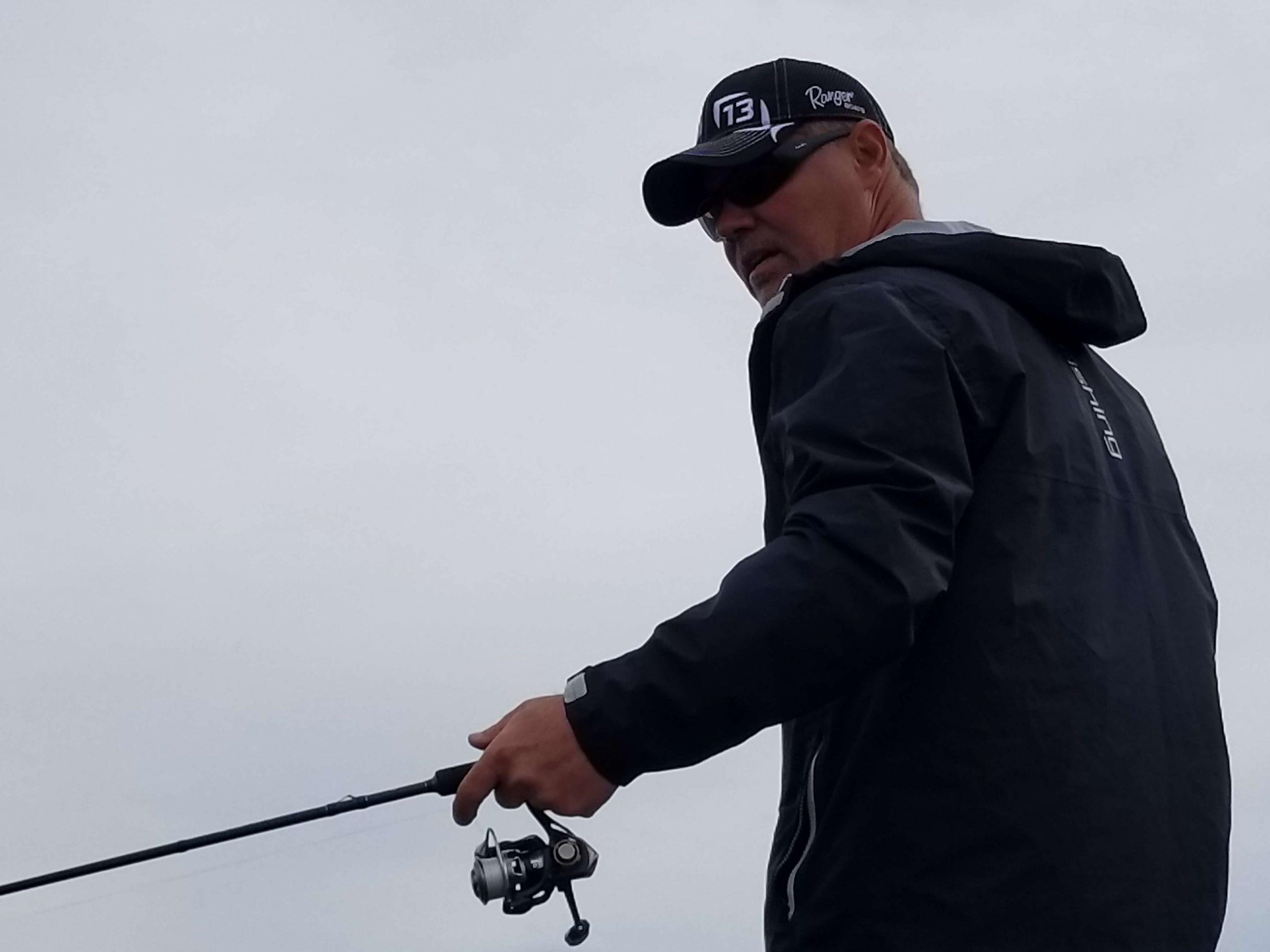 Dave Lefebre Bassmaster elite series at lake Oahe day 2. After a morning start delay Dave is on his and getting down to business. 