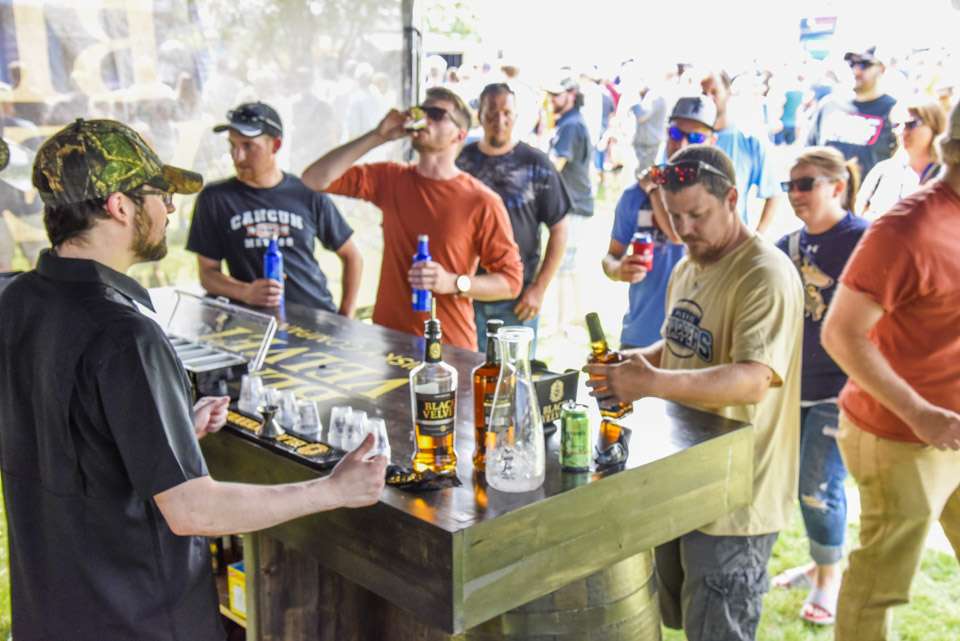 Many were excited to try one of the drinks concocted specifically for the Elite Series: the Largemouth (Black Velvet, cola and a lime wedge) and the Smallmouth (Black Velvet and ginger ale). 