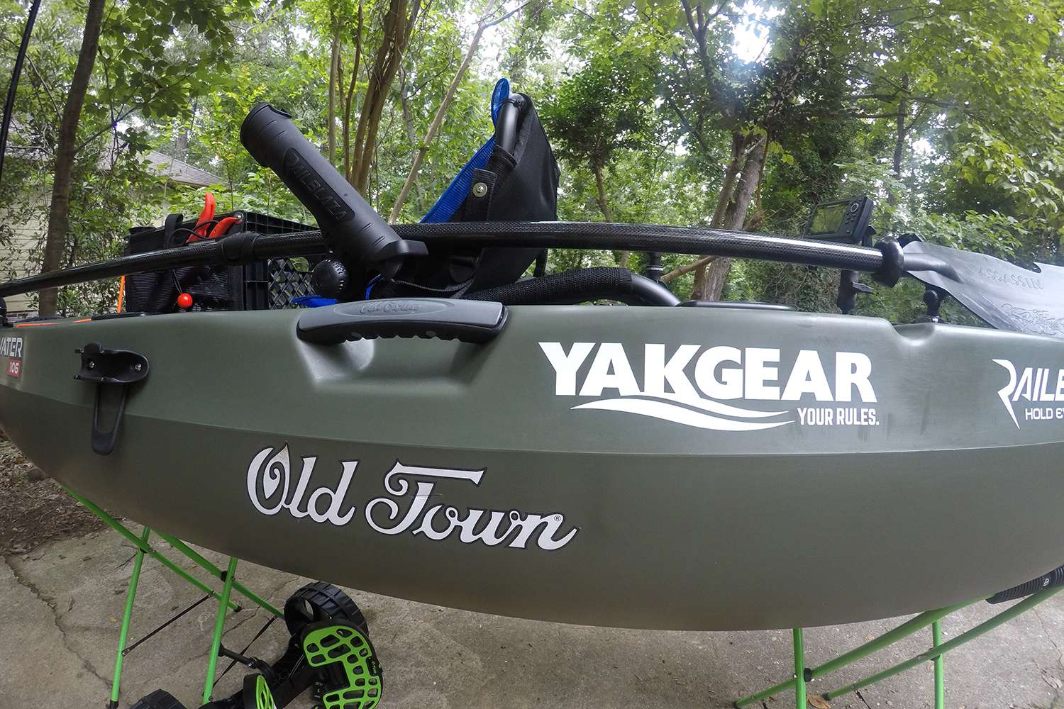 Rigging an Old Town Topwater 106 kayak - Bassmaster