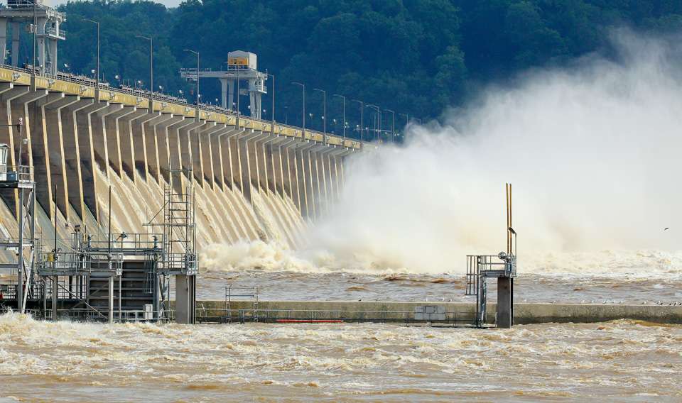 There are 53 flood gates on the Conowingo Dam. 