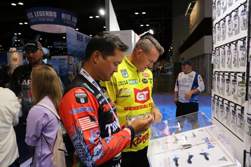 Skeet and Chris Zaldain check out some hooks from Trokar.