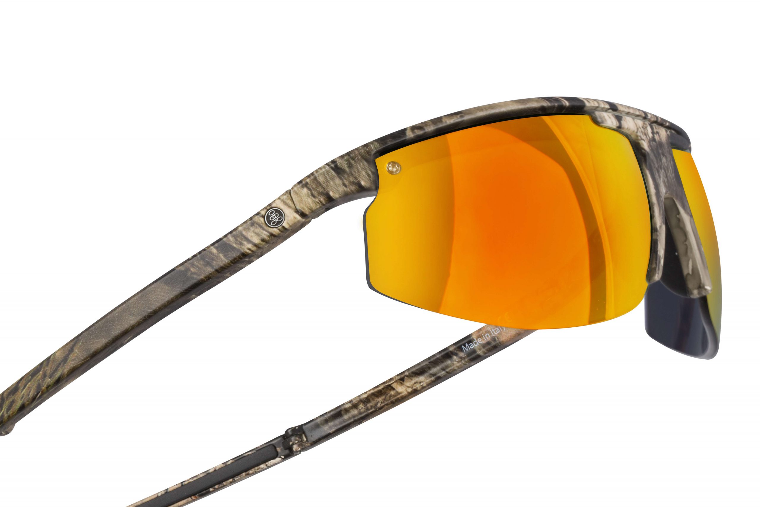 Popstar Mossy Oak<BR>
Popticals<br>
Anglers demand the best gear, especially when it comes to optics. Popticals partnered with Mossy Oak to create the ultimate fishing sunglasses by combining our award-winning portable design and NYDEFâ¢ nylon lenses with the most popular camo pattern on the market. NYDEF lenses manufactured for Popticals by Carl Zeiss Vision provide the same clarity as glass at a fraction of the weight, allowing anglers to see sharper details beneath the surface of the water. The patented design featuring the FL2 Micro-Rail SystemÂ® enables the sunglasses to collapse down and fit inside a portable hard case, keeping them safe from damage and easily accessible. 
