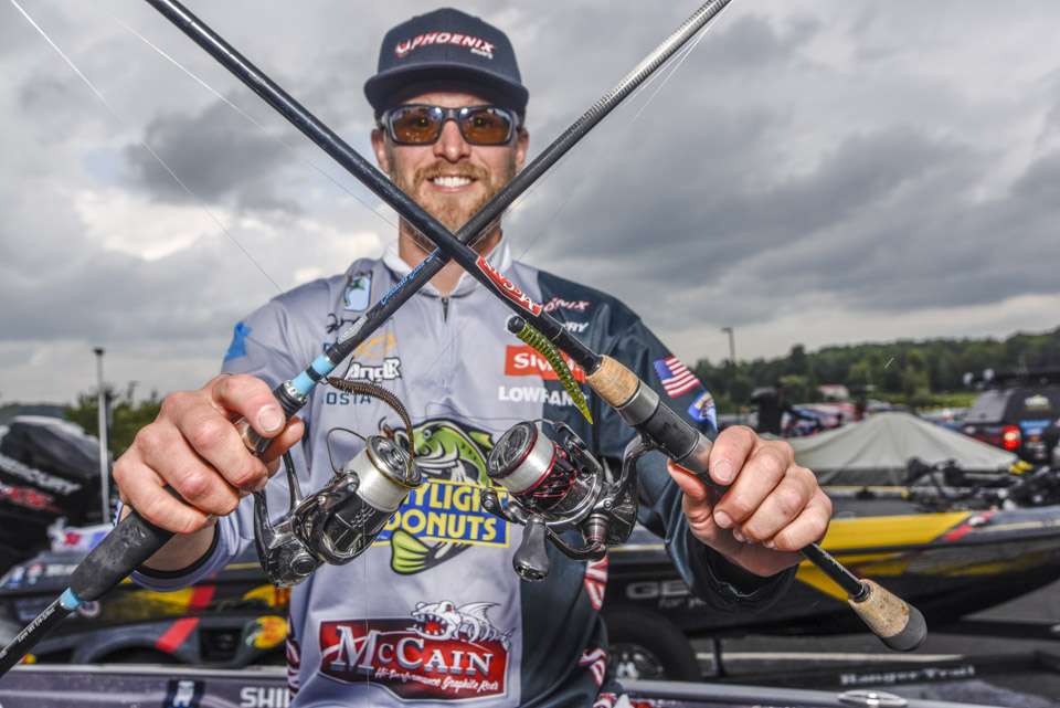 <b>James Elam</b><br>
To finish 11th, James Elam used soft plastics on a jighead and drop shot. He made it with a shortened 4-inch Molix Sator worm with Lazer Trokar Drop Shot Hook 1, and 1/2-ounce weight. A Molix Sidus 145 worm on a 3/16-ounce jighead was the other choice. 
