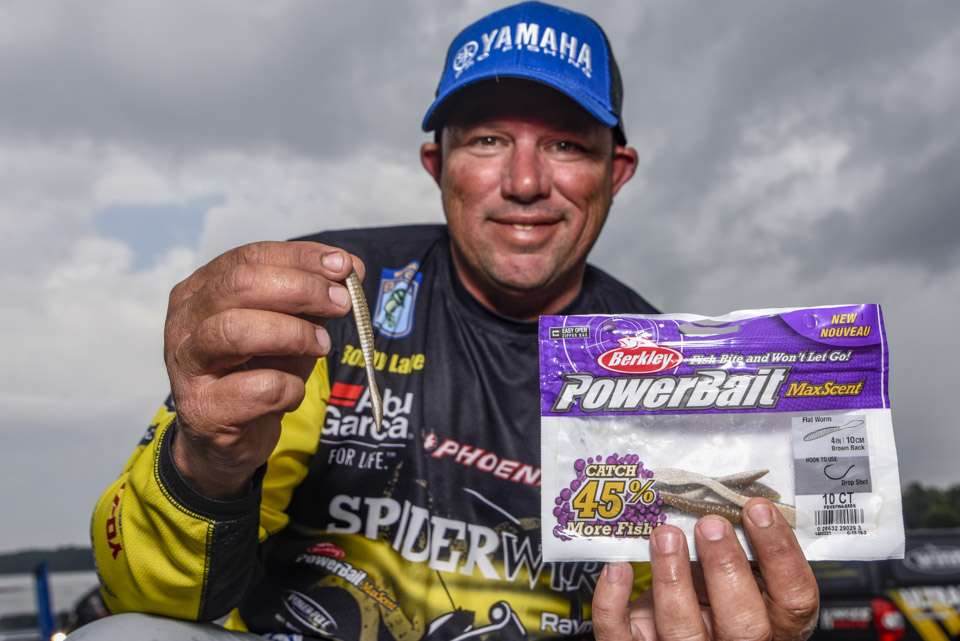 <b>Bobby Lane</b><br>
To finish ninth, Bobby Lane used the new 4-inch Berkley PowerBait MaxScent Flat Worm, rigged to Lazer Trokar Drop Shot Hook 1, and 1/2-ounce Flat Out Tungsten Weight.
