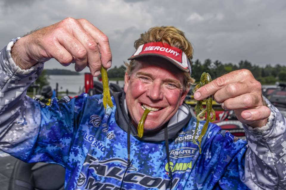 <b>Rick Morris</b><br>
To finish sixth, Rick Morris made a Carolina rig using the Zoom Super Speed Craw and Zoom Lizard. He rigged those to 2/0 round bend hooks and 1/2-ounce weights. Morris also used a jighead rigged with a Get Bit Baits soft plastic tube. 
