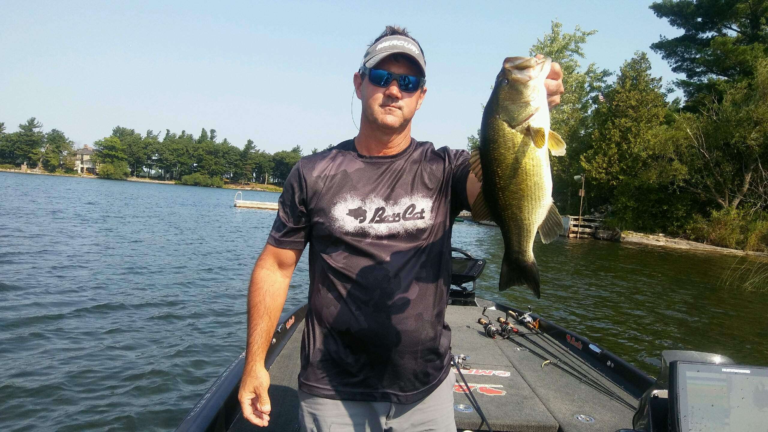 Upgrade for Robbie Latuso. Largemouth this time.