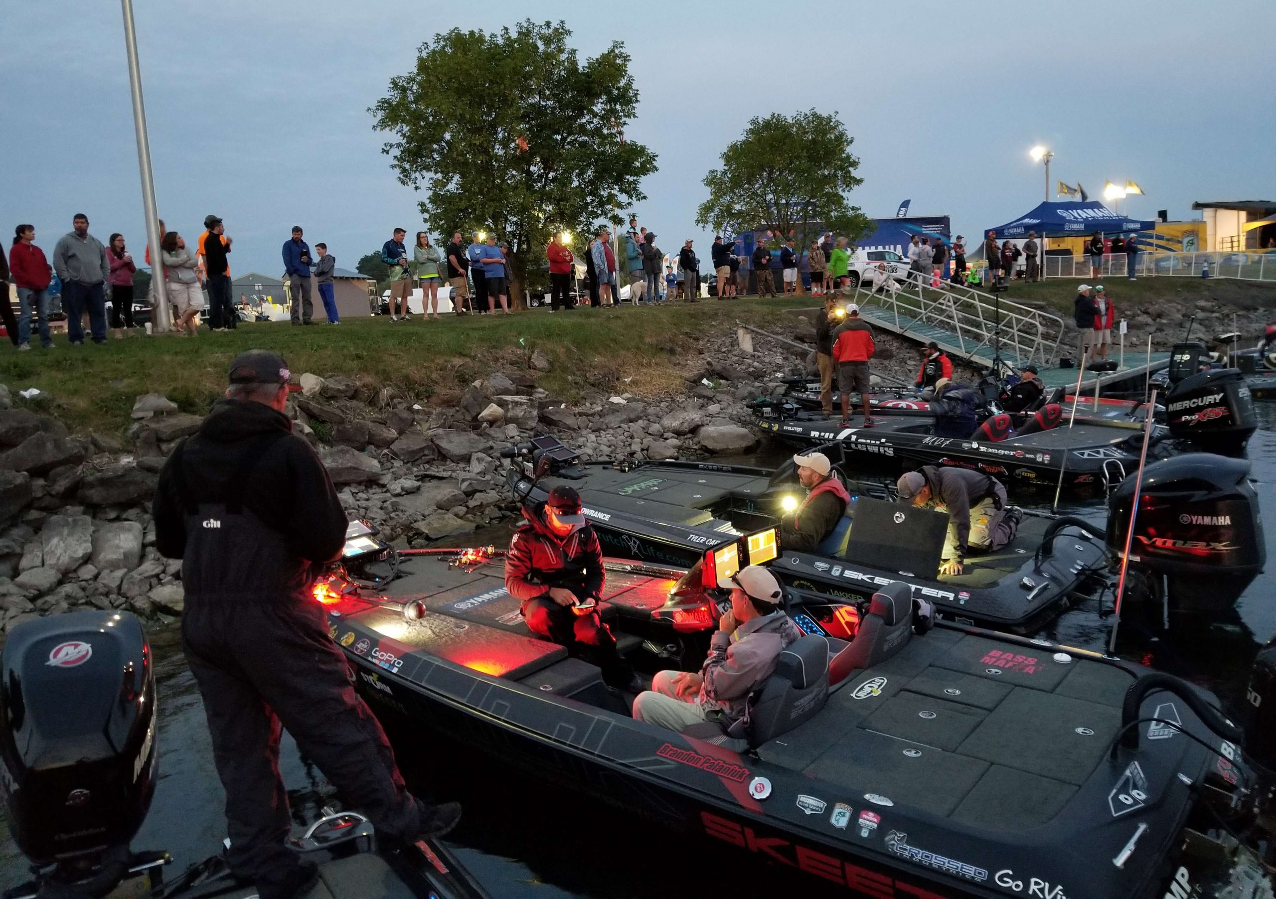 It's been a wild start to the final elite series event on the St Lawrence River.  Brandon Lester is on pace to reach a recording breaking 100 pound bag. 