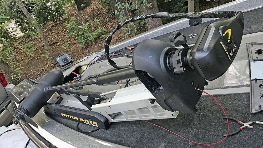 Once unplugged, I was able to remove the Fortrex. I kept the trolling motor on the Minn Kota Quick Release bracket, but this is a personal preference. You can attach the trolling motor base directly to the bow of your boat if you like. But for my purposes, I prefer the base plate. 