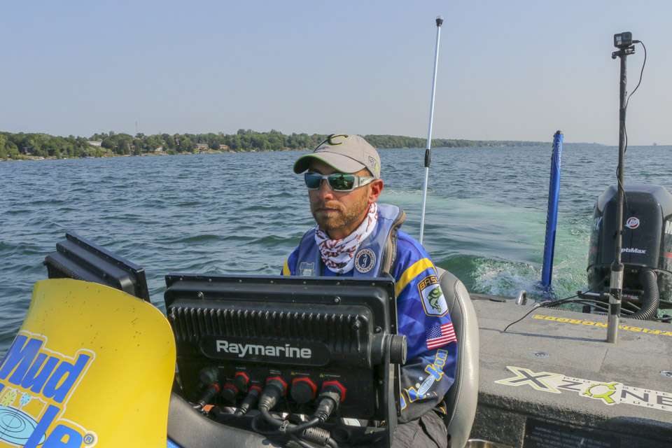 Elite Brandon Lester found the fish to move into the top five during Day 2 of the Huk Bassmaster Elite at St. Lawrence River presented by Black Velvet.