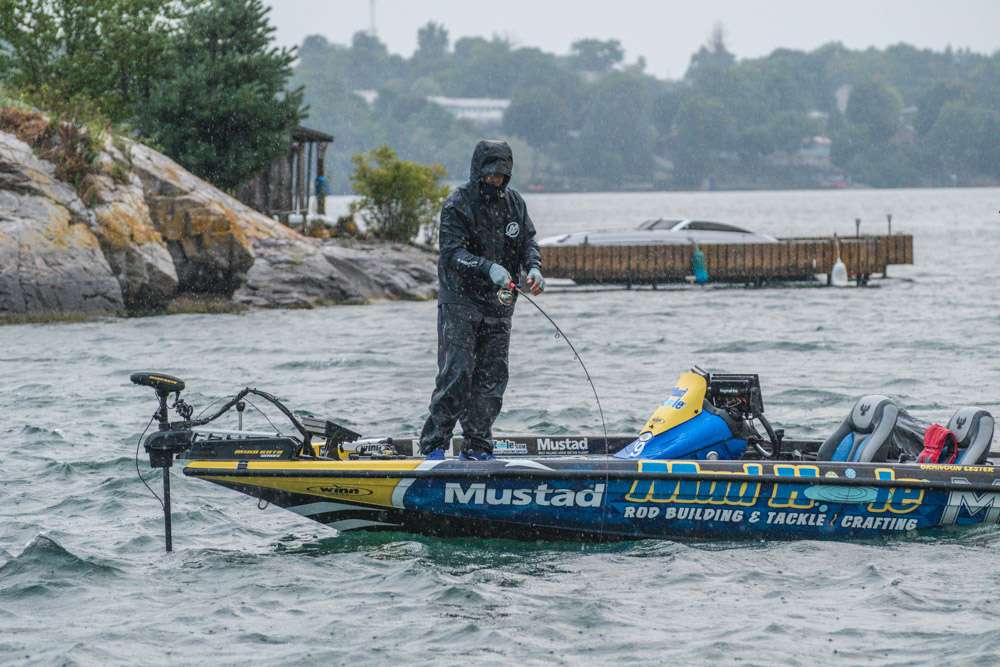 Take a look at Brandon Lester's explosive final-day charge at the 2018 Huk Bassmaster Elite at St. Lawrence River presented by Black Velvet.