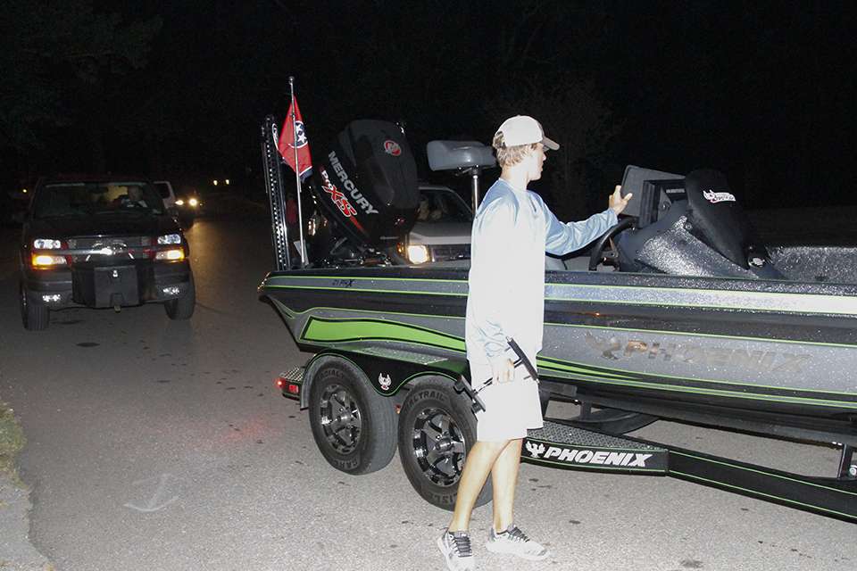 Day 1 of the 2018 Mossy Oak Fishing Bassmaster High School National Championship presented by DICK'S Sporting Goods on Kentucky Lake got started early on Thursday as 337 teams launched.