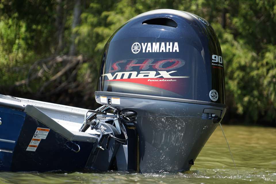 The new V MAX SHO 90 has larger displacement, yet it's lighter. It gets better fuel economy, yet it's more powerful. It's more muscular, yet it's quieter.  
<p>
Pair that kind of power with an the Xpress XP7 and youâve got one killer combo on the water â and you can take Bill Lowenâs word for it!