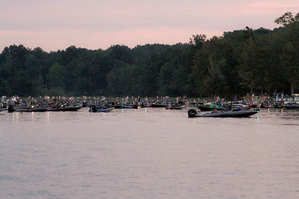 Hundreds of anglers head out for a full day of fishing on historic Logan Martin for the Bass Pro Shops Bassmaster Central Open.