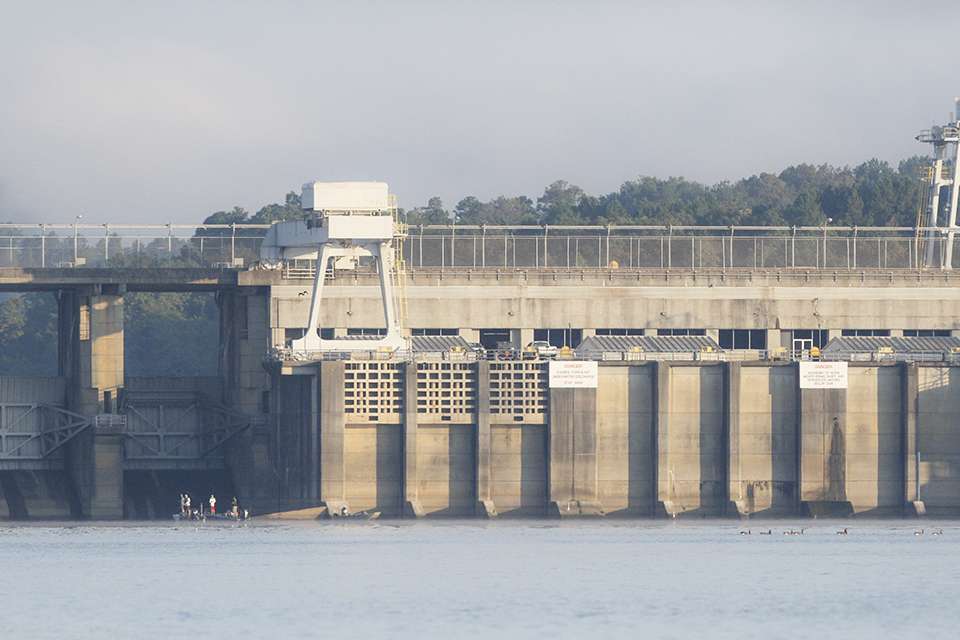 Current and water flow from the dam is a big factor on how good the fishing is up river so it was a waiting game early as anglers waited for the sirens to alarm and the water to flow.