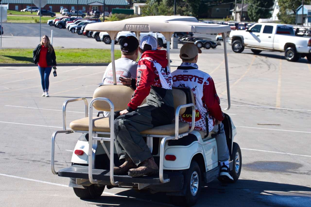 Once back at the dock, all teams received golf cart rides from their boats to the check-in.
