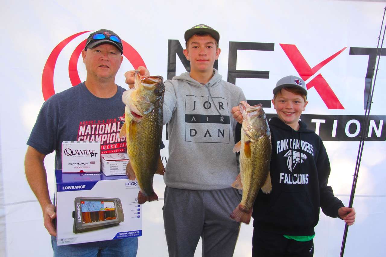 Captained by their dad, Noah and Micah Belt used sqaurebill crankbaits to win the 2nd Annual Quantum HS-College Open event on Grand Lake with a limit weighing 17 pounds. 102 teams participated in the no entry fee, prize rich event. 
