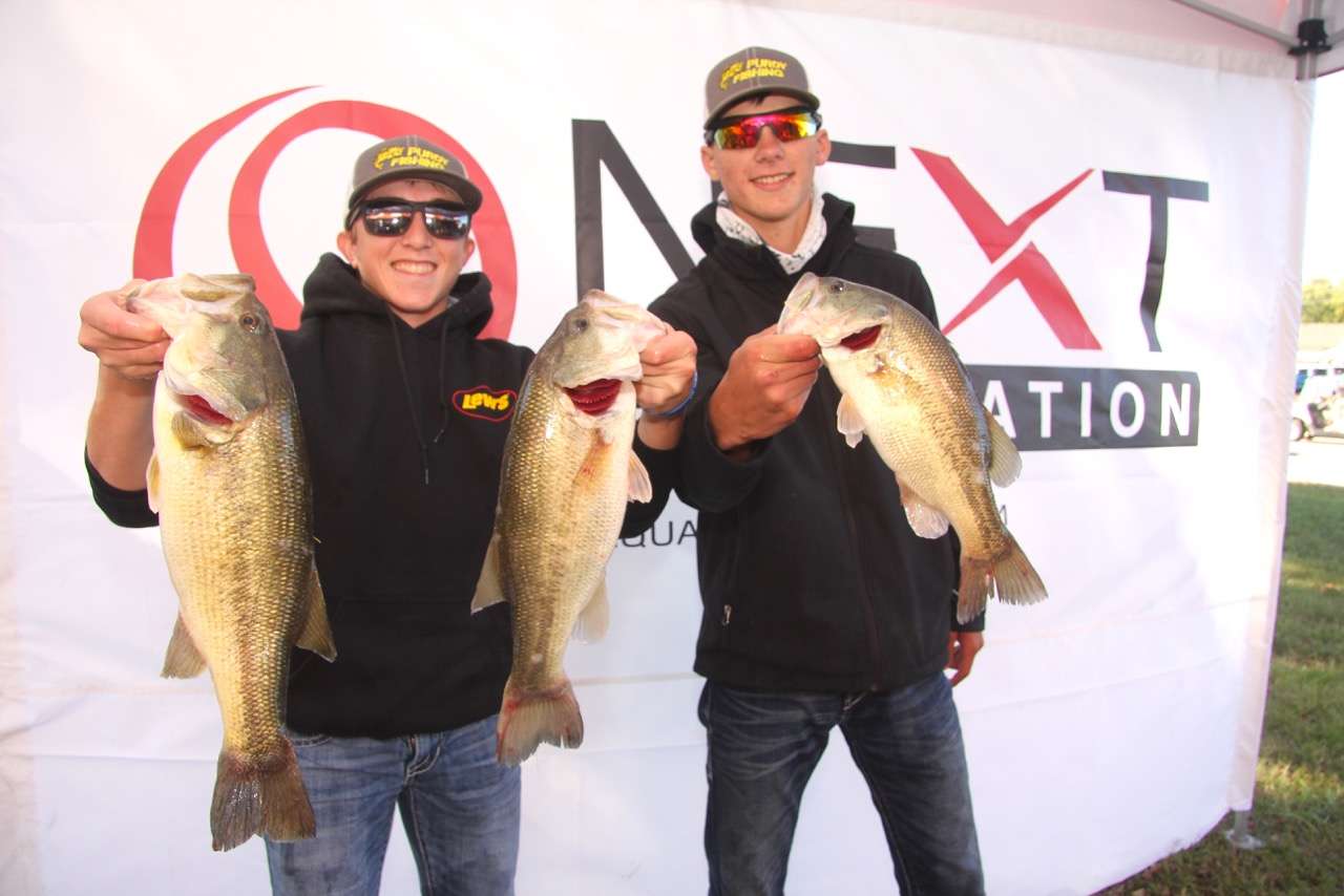 Mason Harkey and Clay Henderson of Purdy, MO did great work with a squarebill crankbait.