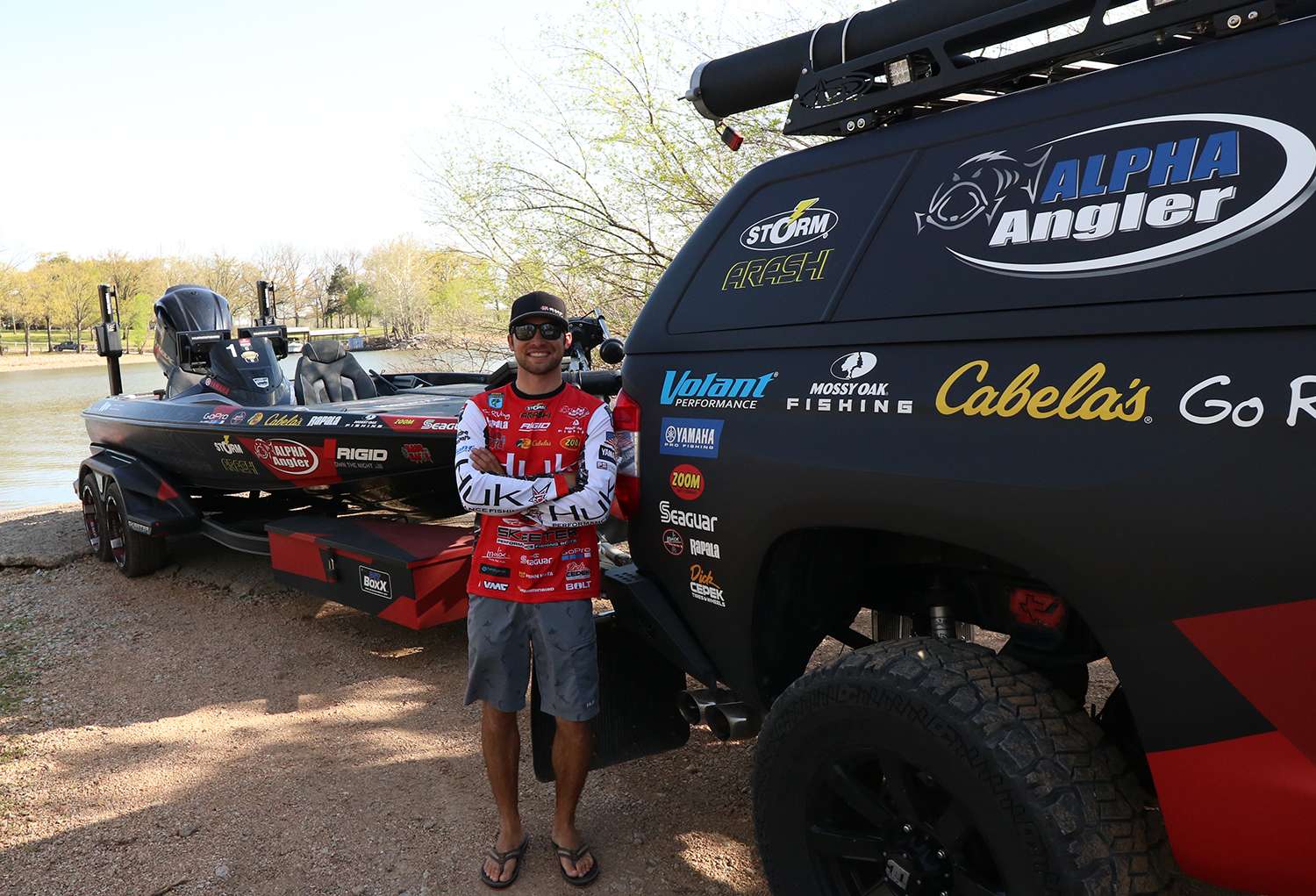 The 2017 Toyota Bassmaster Angler of the Year Brandon Palaniuk took a few minutes to give us an up-close and personal tour of his 2018 Skeeter FX.