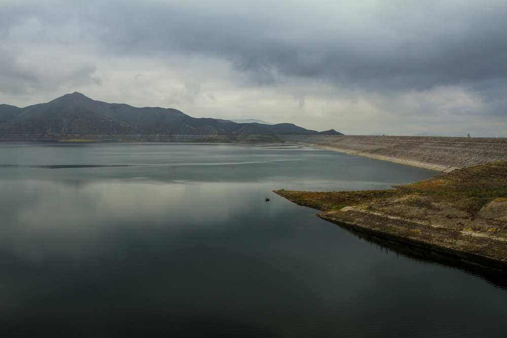 <h4>2. Diamond Valley Lake, California</h4><br> [4,500 acres] The California Department of Fish and Wildlifeâs efforts to create yet another south-state trophy fishery is paying off with regular reports of heavy limits. The near-pure Florida-strain largemouth stocked as the reservoir was filled for the first time are flourishing. Anglers had to catch 5-pound averages to win National Bass West team tournaments in February, March and April. Big fish at the three events were 9.41, 10.34 and 7.10 pounds, and there were 60 bass weighed topping 5 pounds at the three contests combined. 