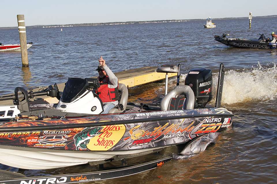 Toby Hartsell sits third in Central Opens points and holds an 8-point lead over Derek Hudnall, who is fourth and 16 points ahead of Mark Rose in fifth. Hartsell also trails second-place Brad Whatley by 6 points. In theory, there are seven anglers vying for three spots in the Central division, four if one of them were to win.