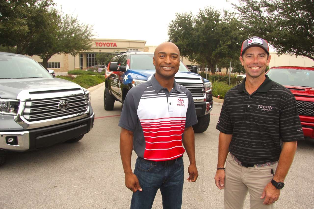 Toyota sponsored, three-time top fuel champion drag racer, Antron Brown joined Mike Iaconelli for a tour of the facility, and a chance to meet the team members that build the Tundras they both drive. 