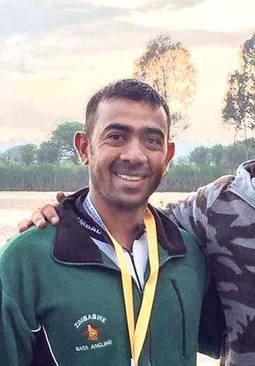 <B>Neil Gulab</b><BR>
Zimbabwe Boater<br>
Occupation: Chartered accountant<BR>
Hobbies: Golf and squash.