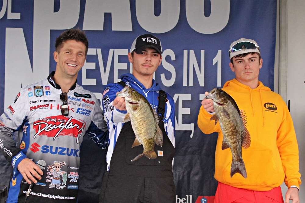 4th place in High School went to Estill County (Kentucky)'s Chase Rawlins and Micah Adams. 
