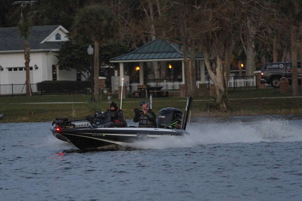 Go out on the water for the final day of competition for the Basspro.com Bassmaster Eastern Open on the Harris Chain.