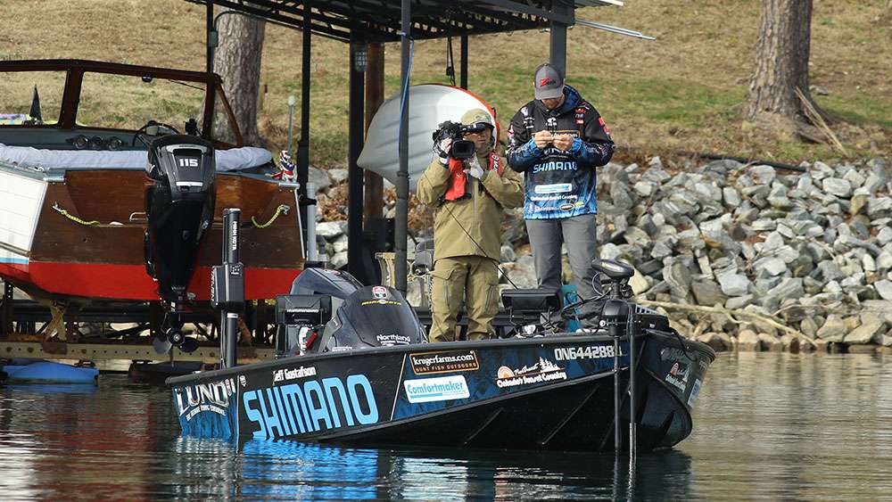 Catch up with Jeff Gustafson for a part of his Day 1 on Lake Lanier!